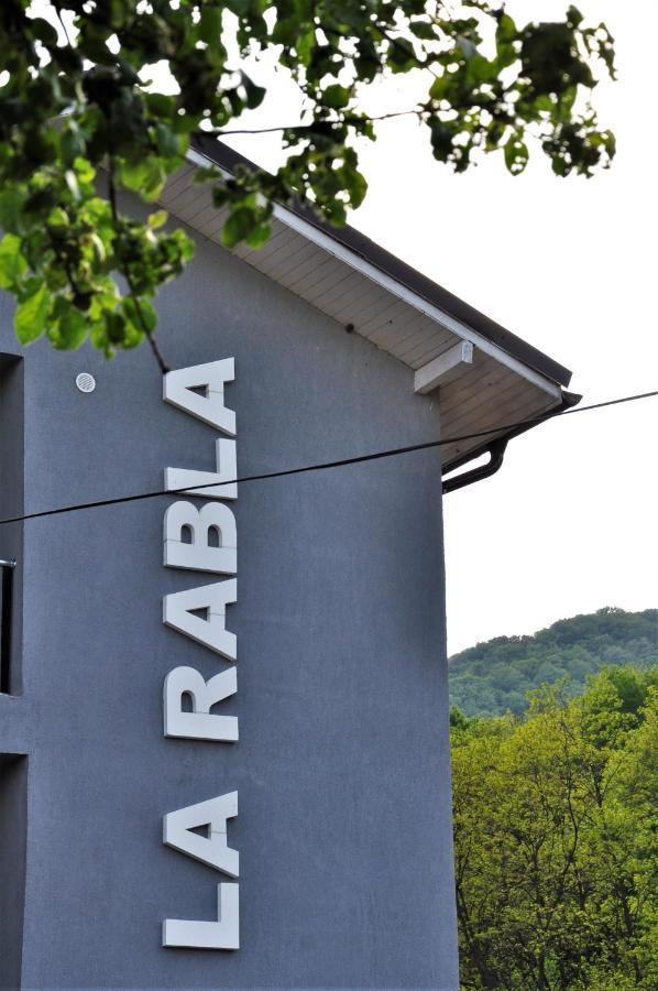 La Rabla Hotel Dubova Exterior photo