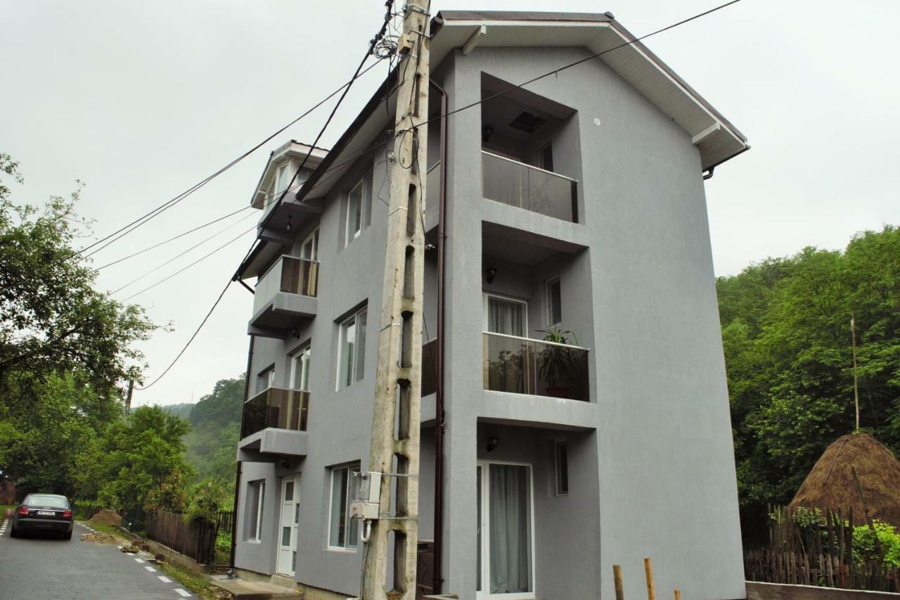 La Rabla Hotel Dubova Exterior photo